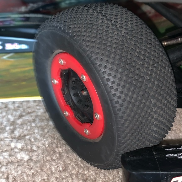 Custom R/c Truck - Picture 2 of 7